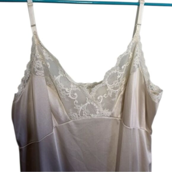 Vanity fair Vintage Champagne Slip underdress Nightie size 38 L - Picture 2 of 11